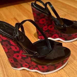 Yves Saint Laurent Black and Red Floral women Wedges size 36